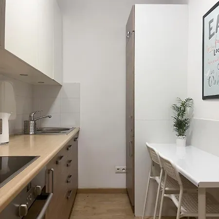 Auberge de jeunesse Shape&color Premium *