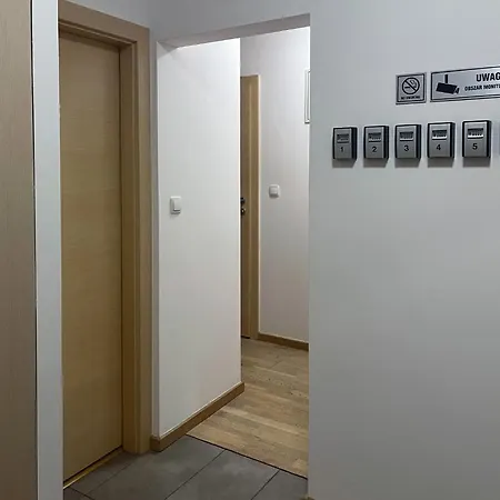 Shape&color Premium Hostel