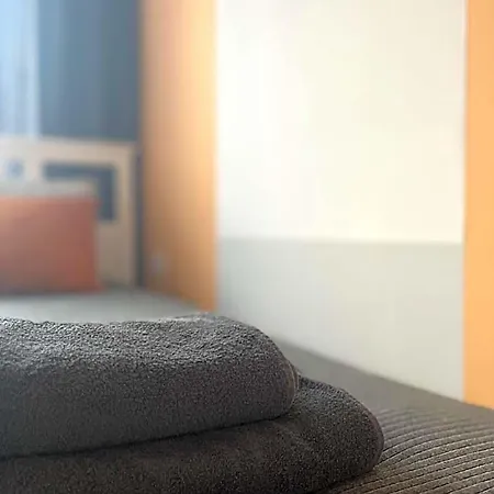Hostel Shape&color Premium