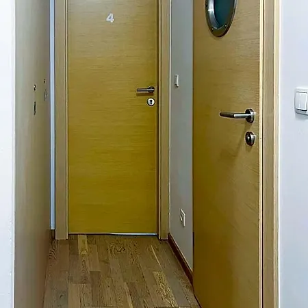 Shape&color Premium Hostel Varsó