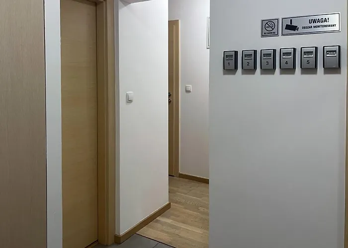 Shape&color Premium Hostel